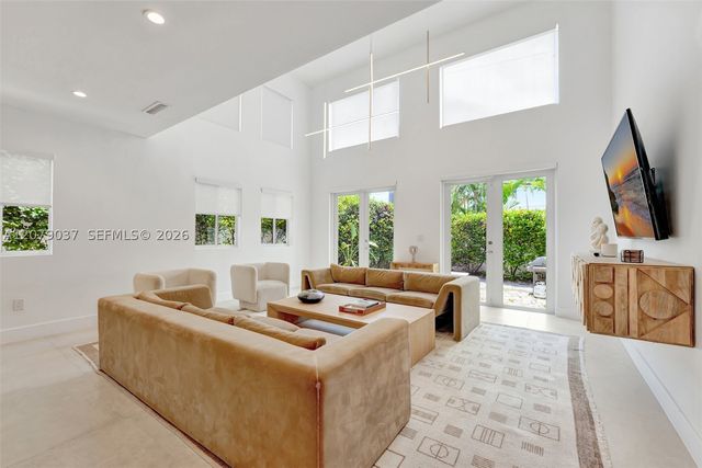 617 NE 14th Ave, Fort Lauderdale, FL 33304