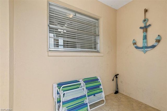 717 95th AVE N, Naples, FL 34108