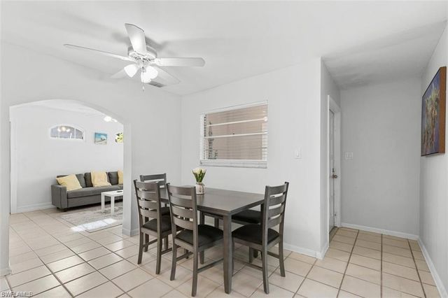 717 95th AVE N, Naples, FL 34108