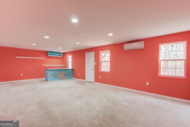 6925 River Island Circle, Buford, GA 30518