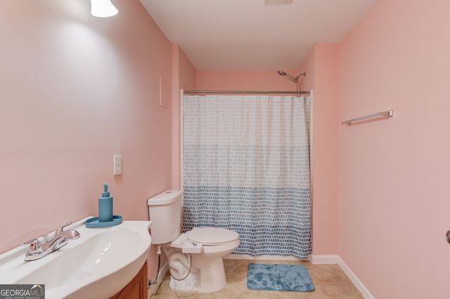 6925 River Island Circle, Buford, GA 30518