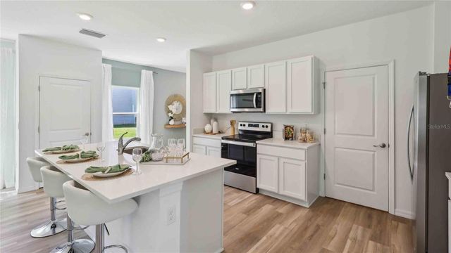10549 TUCKER ROAD, Weeki Wachee, FL 34613