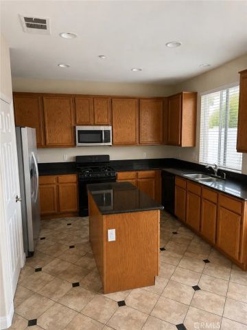1646 Palermo, Riverside, CA 92507