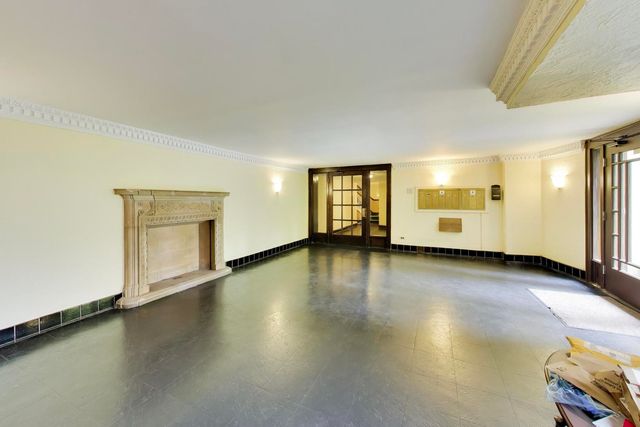 408 Ridge Avenue 22-2, Evanston, IL 60202