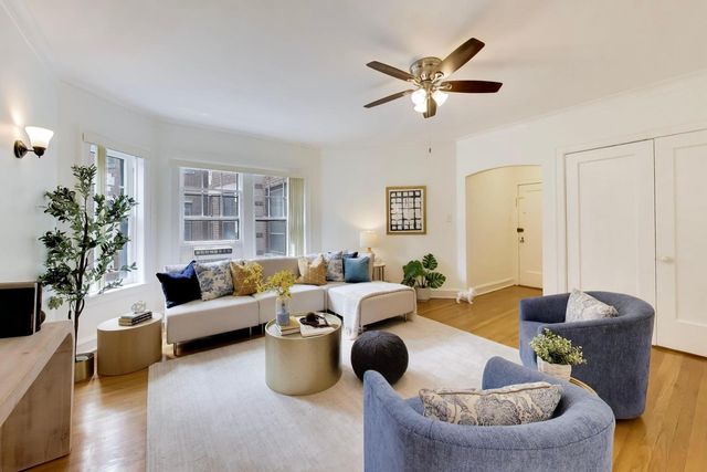 408 Ridge Avenue 22-2, Evanston, IL 60202