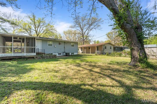 10114 Saffron Drive, Dellwood, MO 63136