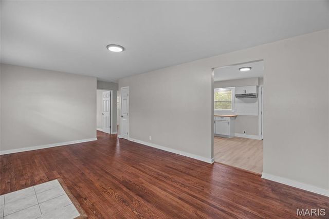 10114 Saffron Drive, Dellwood, MO 63136