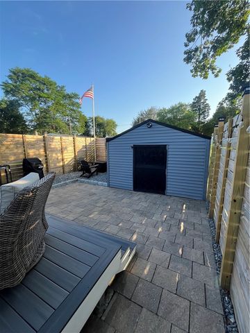 230 Cedar Avenue, Portsmouth, RI 02871