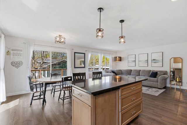 8490 Knollwood Drive, Mounds View, MN 55112