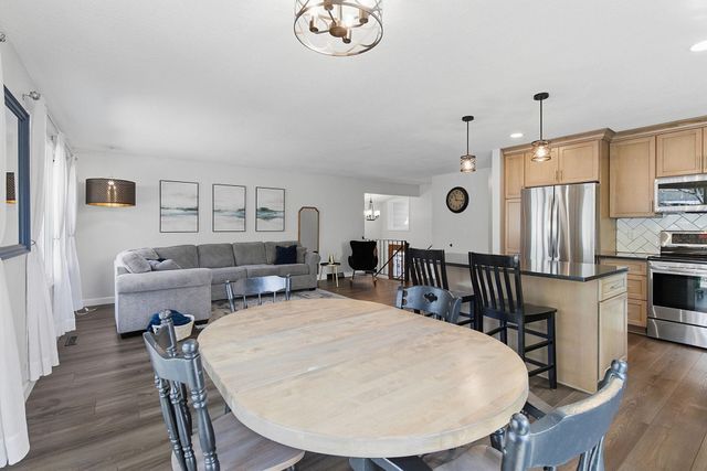8490 Knollwood Drive, Mounds View, MN 55112