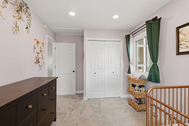 8490 Knollwood Drive, Mounds View, MN 55112
