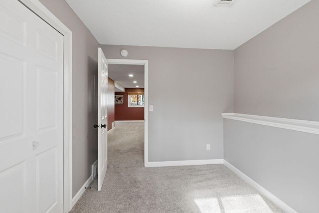 8490 Knollwood Drive, Mounds View, MN 55112