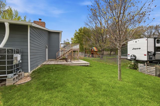 8490 Knollwood Drive, Mounds View, MN 55112