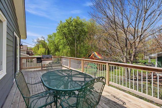 8490 Knollwood Drive, Mounds View, MN 55112