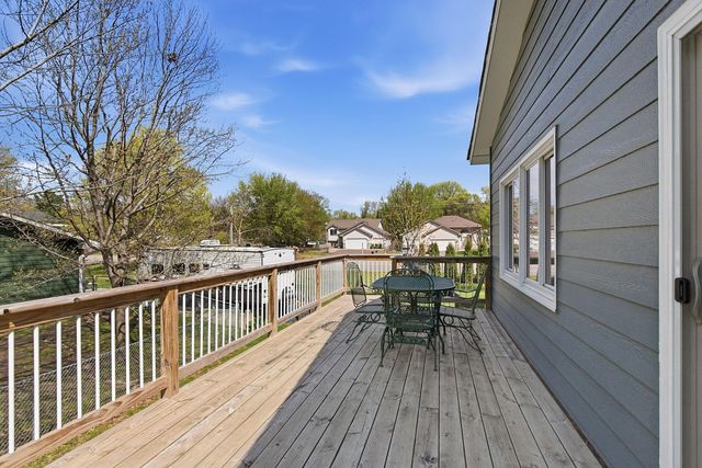 8490 Knollwood Drive, Mounds View, MN 55112