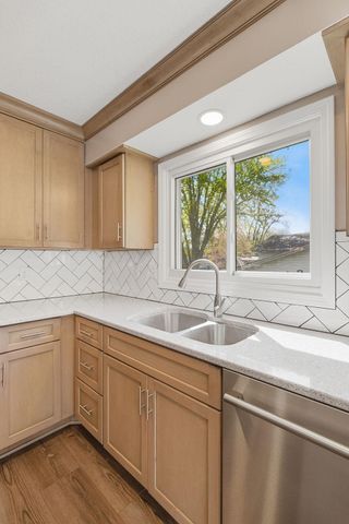 8490 Knollwood Drive, Mounds View, MN 55112