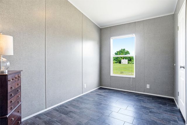 8983 W Odneal Road, Krum, TX 76249
