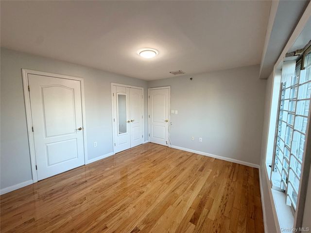 170-12 Highland Avenue 304, Jamaica Estates, NY 11432
