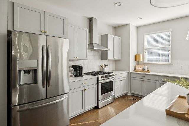 426 Becanni Ln, Nashville, TN 37209