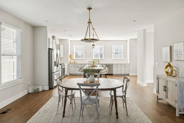 426 Becanni Ln, Nashville, TN 37209