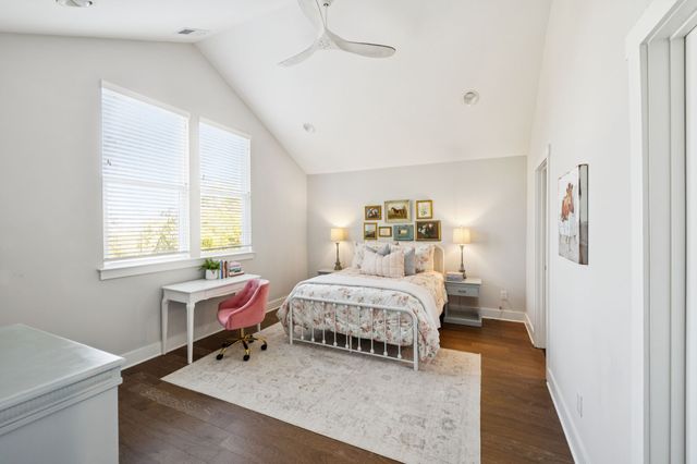 426 Becanni Ln, Nashville, TN 37209