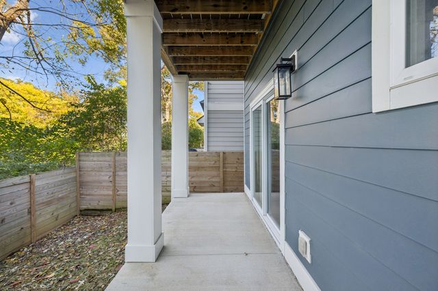 426 Becanni Ln, Nashville, TN 37209