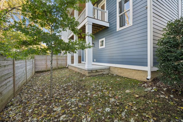 426 Becanni Ln, Nashville, TN 37209