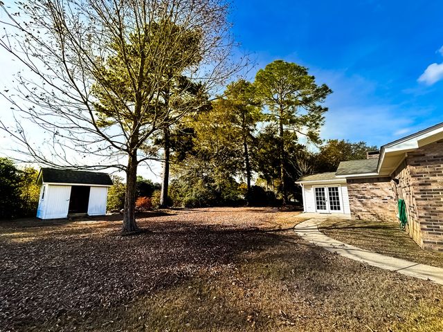 911 El Dorado, Dothan, AL 36303