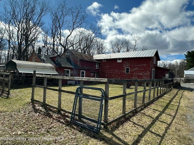 23 Rothermel Lane, Kinderhook, NY 12106