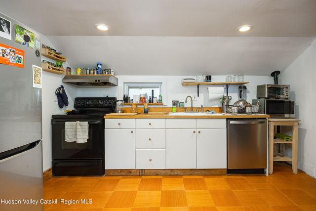 23 Rothermel Lane, Kinderhook, NY 12106