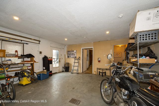 23 Rothermel Lane, Kinderhook, NY 12106