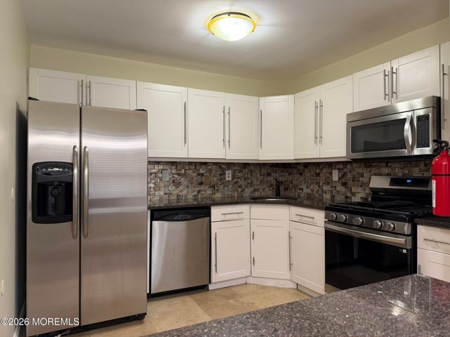 597 Woodbine Lane, Lakewood, NJ 08701