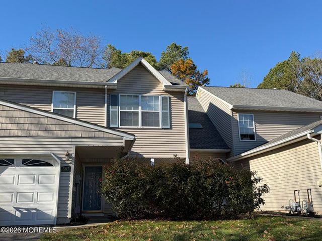 597 Woodbine Lane, Lakewood, NJ 08701