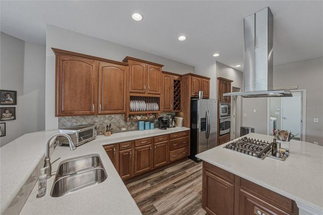 19743 PRINCE BENJAMIN DRIVE, Lutz, FL 33549