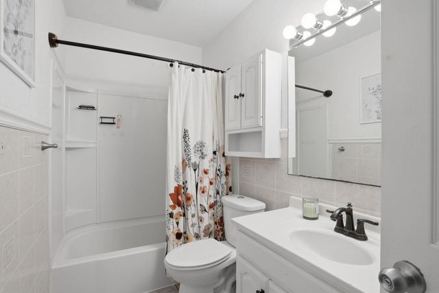 2006 Ashland Avenue, Cedar Falls, IA 50613