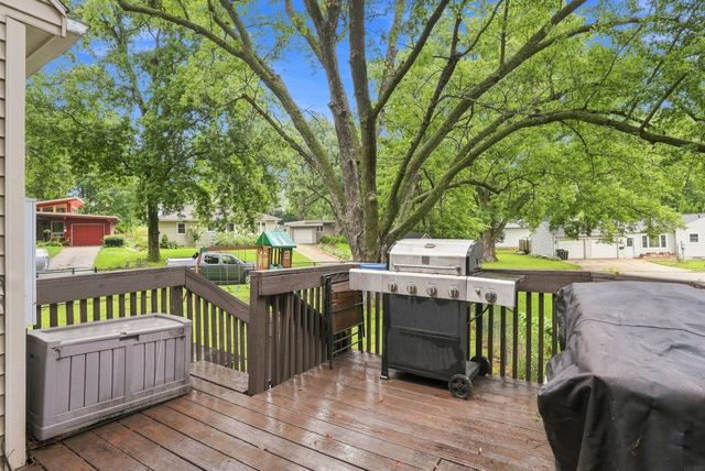 2006 Ashland Avenue, Cedar Falls, IA 50613