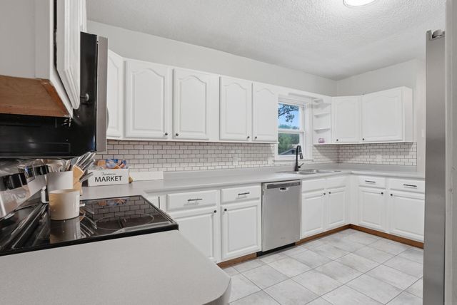 2006 Ashland Avenue, Cedar Falls, IA 50613