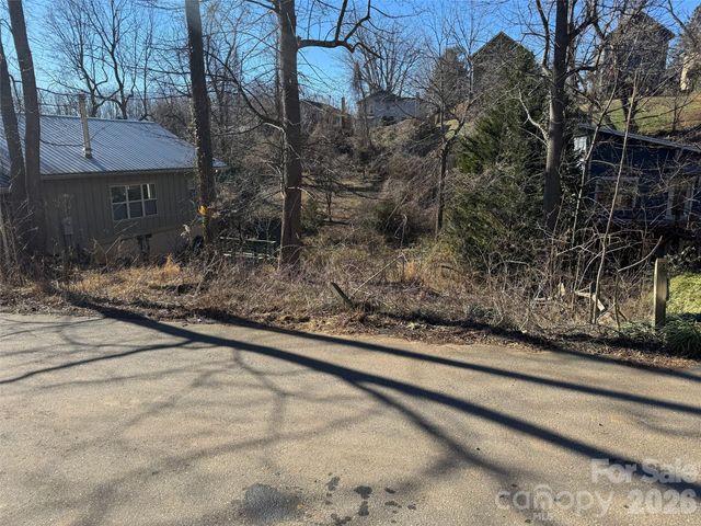 56 Moore Avenue, Asheville, NC 28806