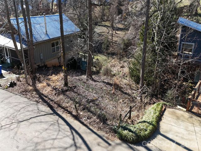 56 Moore Avenue, Asheville, NC 28806