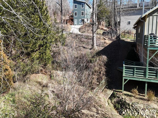 56 Moore Avenue, Asheville, NC 28806