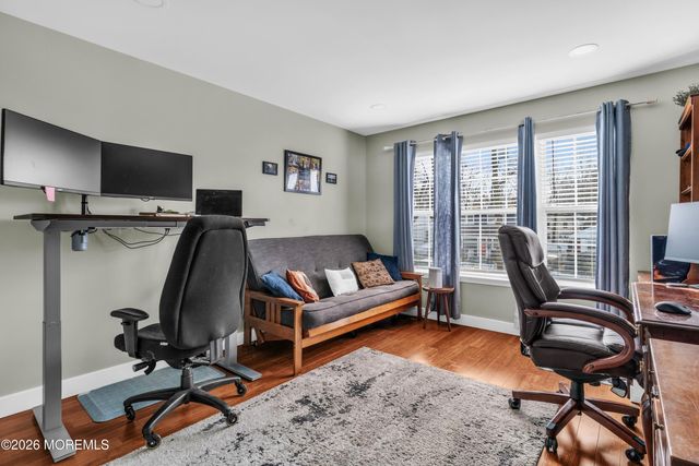 15 Bond Street, Freehold, NJ 07728