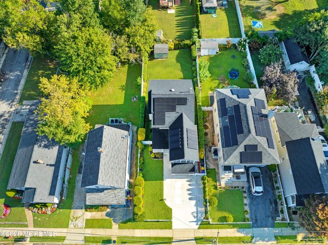 15 Bond Street, Freehold, NJ 07728