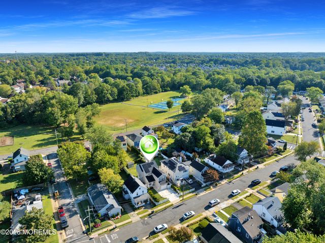 15 Bond Street, Freehold, NJ 07728