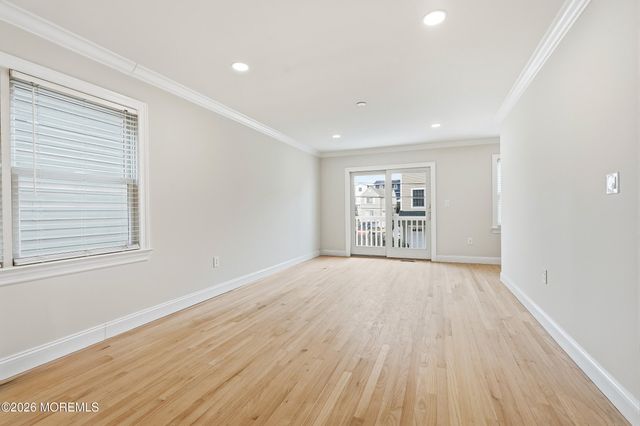 21 New Street, Sea Bright, NJ 07760