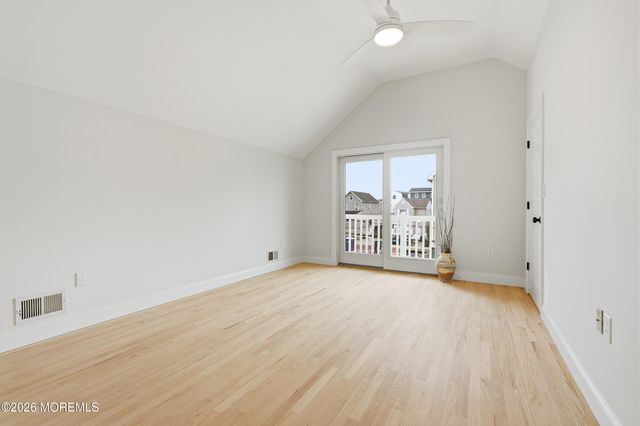 21 New Street, Sea Bright, NJ 07760