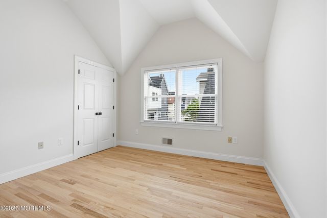 21 New Street, Sea Bright, NJ 07760
