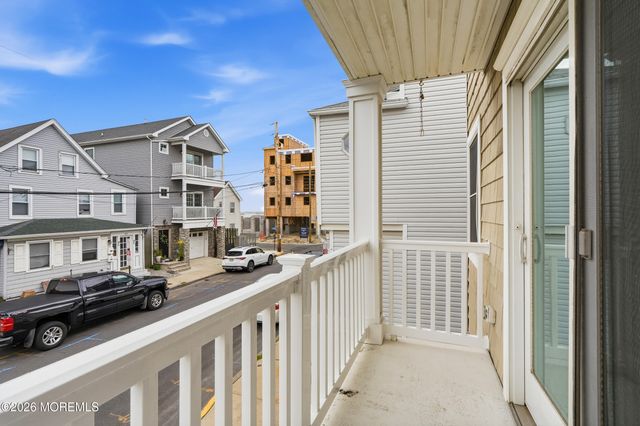 21 New Street, Sea Bright, NJ 07760