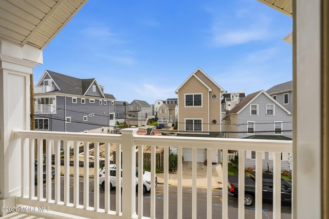 21 New Street, Sea Bright, NJ 07760