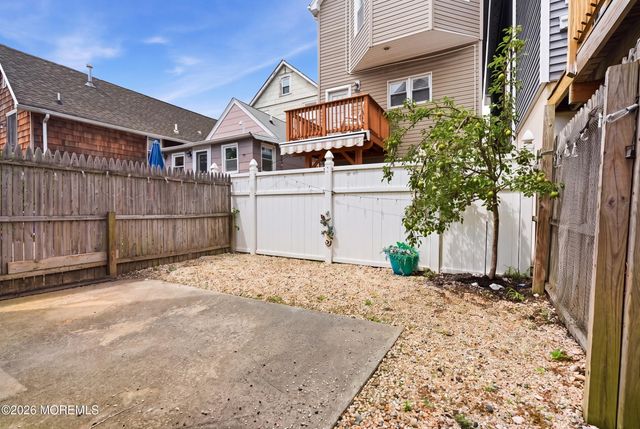 21 New Street, Sea Bright, NJ 07760