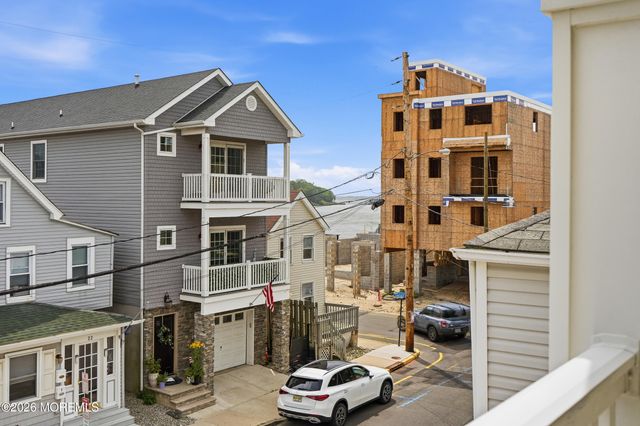 21 New Street, Sea Bright, NJ 07760
